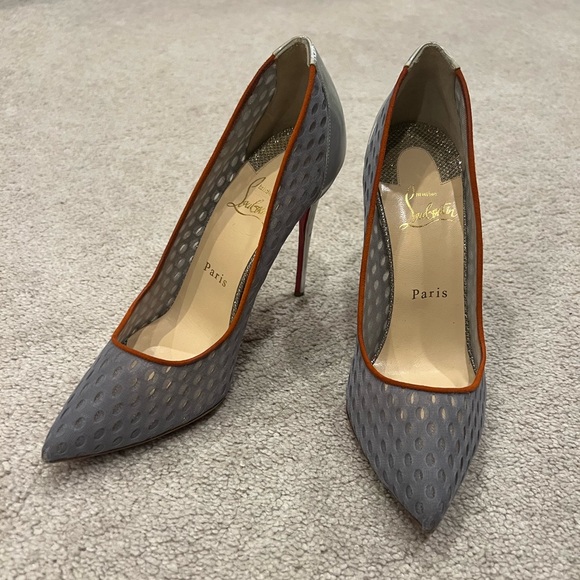 CHRISTIAN LOUBOUTIN Fishnet Suede Follies Resille 100 Pumps 38 Pre-Loved - Picture 14 of 16